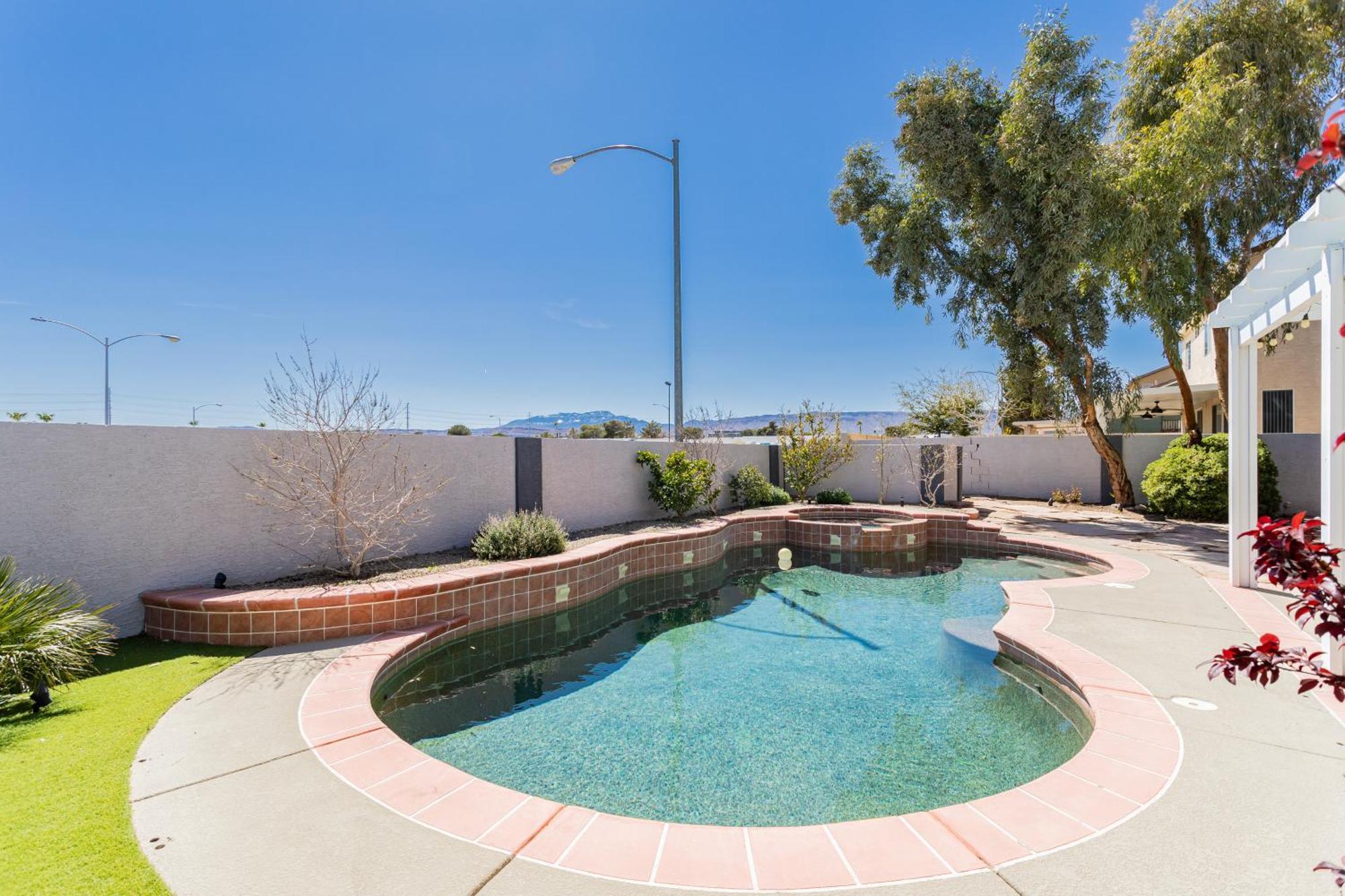 Villa Modern Desert Oasis With Pool And *